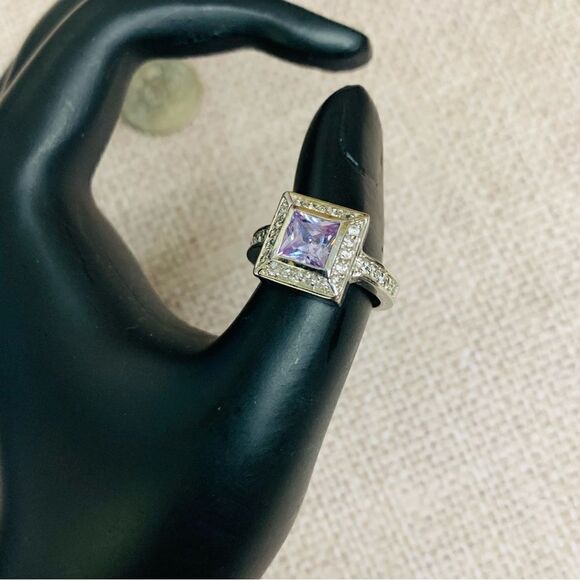 Lia Sophia Silver Purple Crystal Ring - Picture 1 of 3